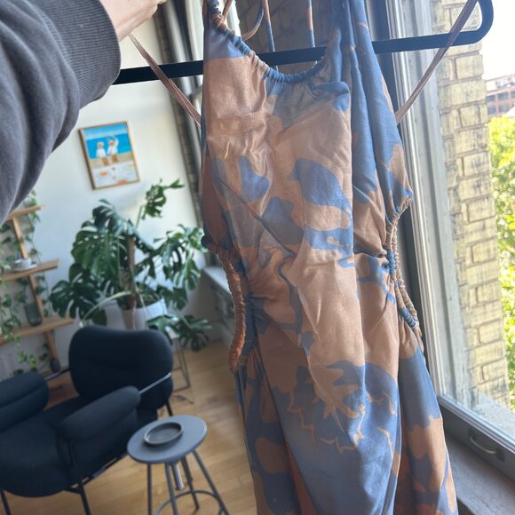 NWT - CORALIE HALTER MIDI DRESS - Picture 5 of 6